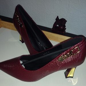 Elegant Burgundy Heels with Gold Accents